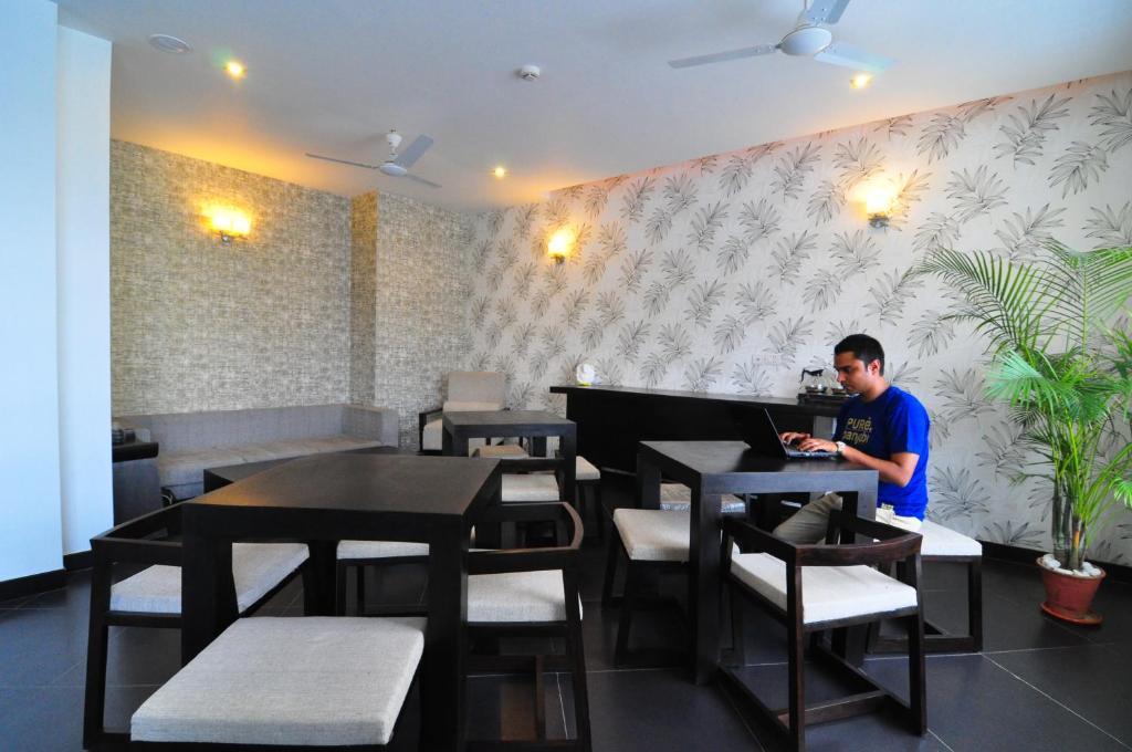 The Saneer Jaipur Hotel Ngoại thất bức ảnh