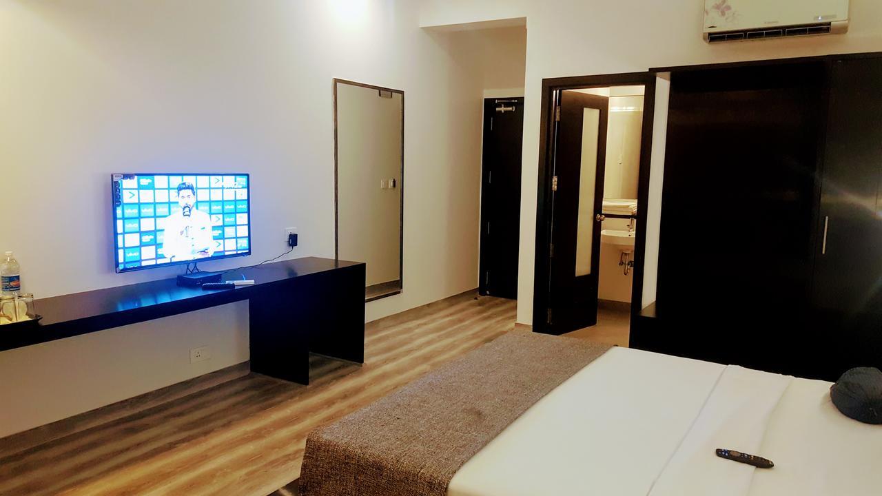 The Saneer Jaipur Hotel Ngoại thất bức ảnh